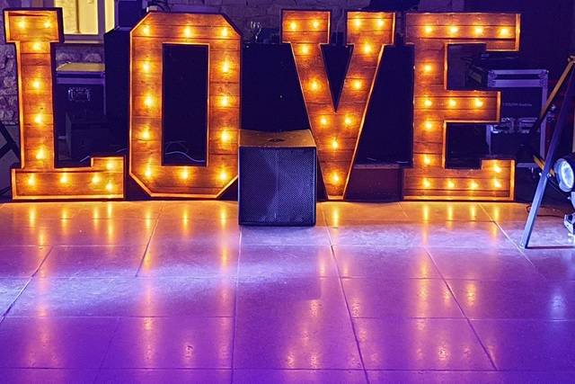Notre LOVE géant
