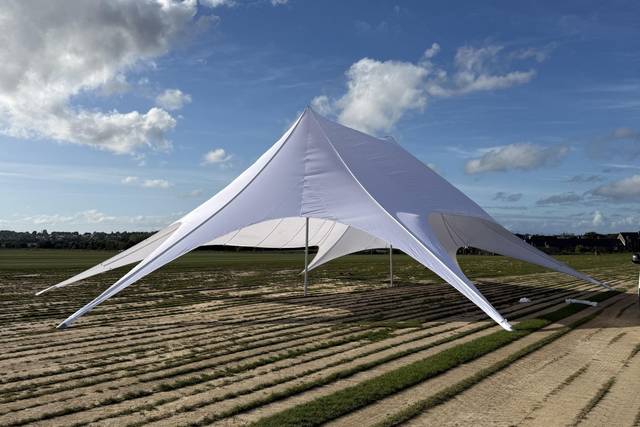 Tente étoilé 16 x 22 m