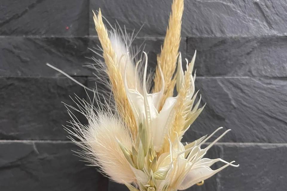 Boutonnière fleurs séchées
