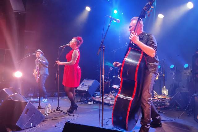Rockabilly tendencies