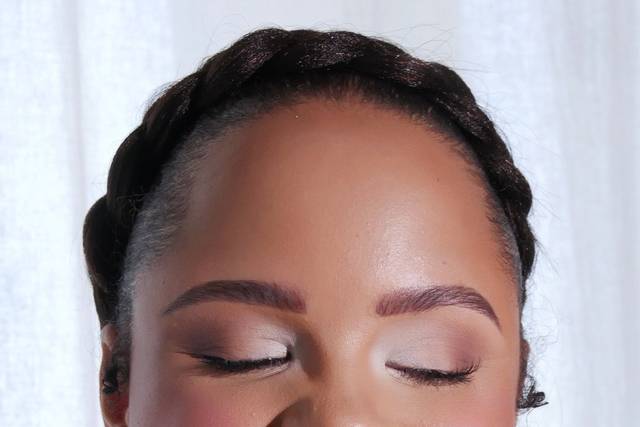 Soft glam makeup