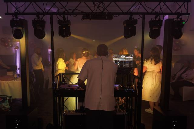 DJ MIX WEEDING