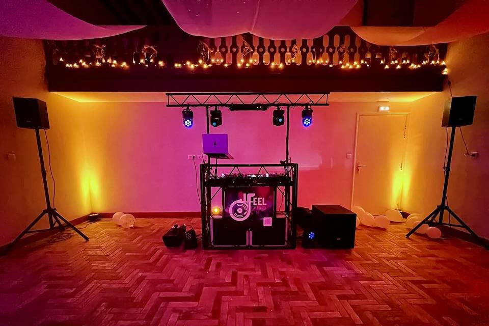 DJ WEEDING