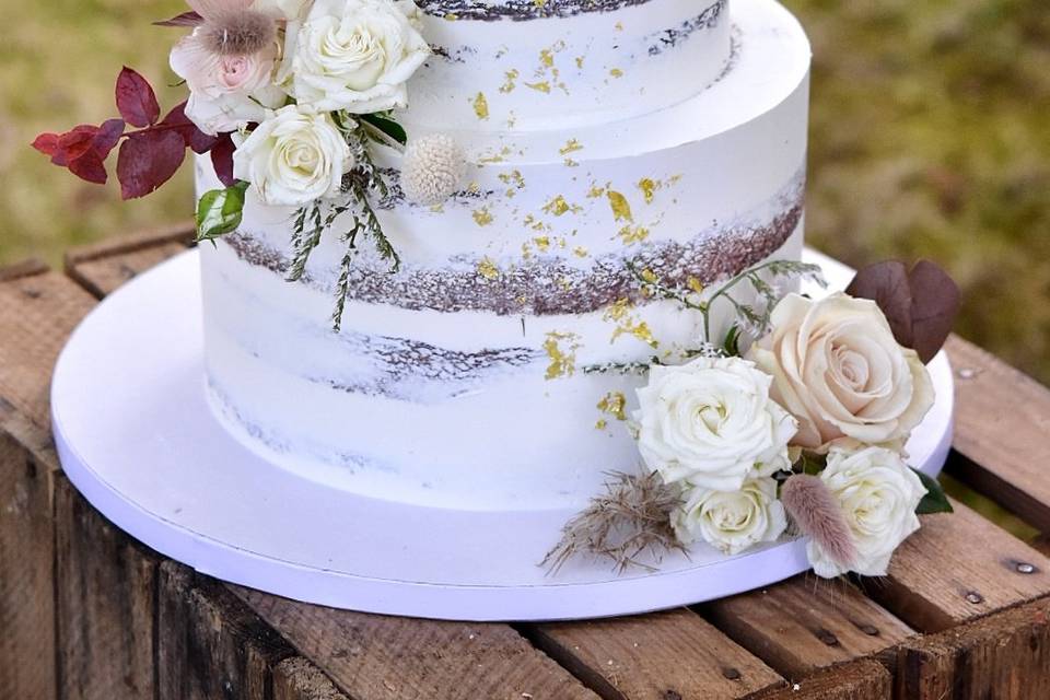 Semi Naked Cake