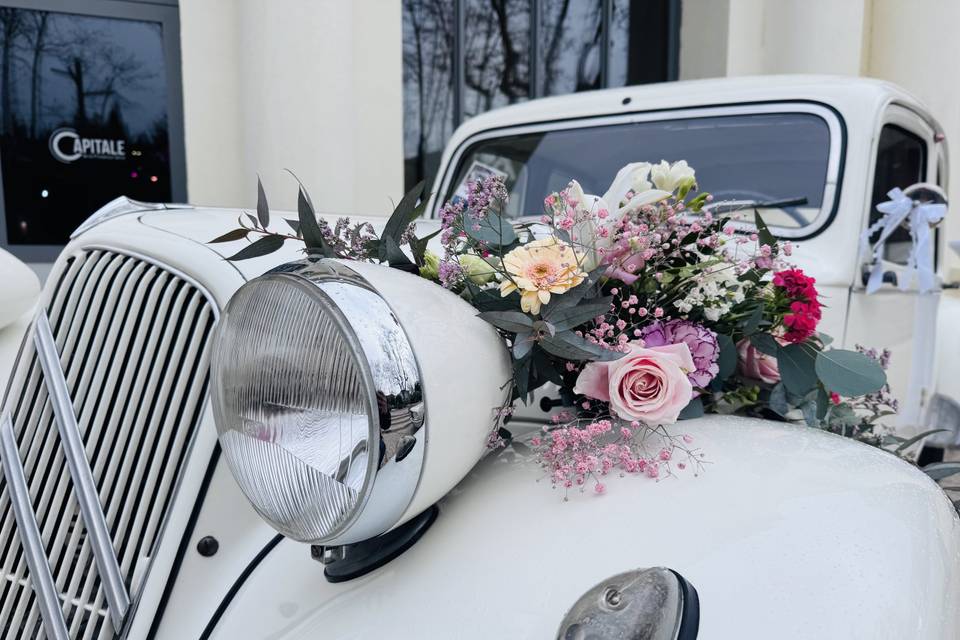 Toujours accompagné de fleurs