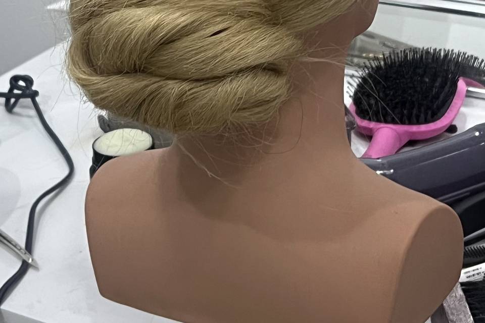 Chignon bas sophistiqué