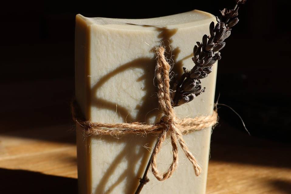 Savon fleur et cordon