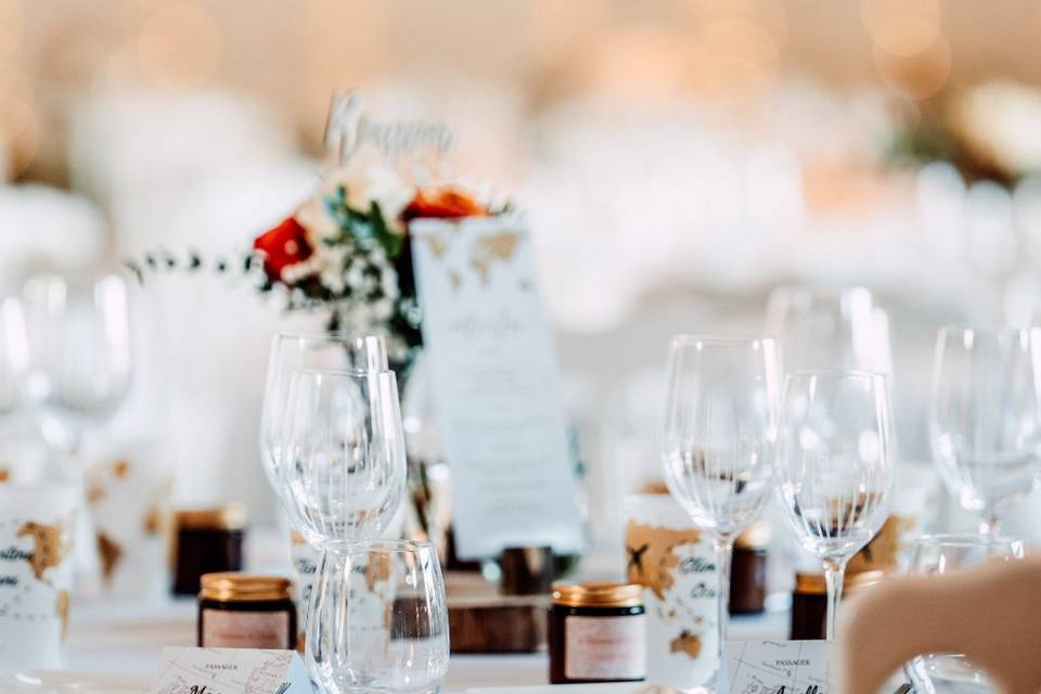 Déco de tables et cadeaux invi