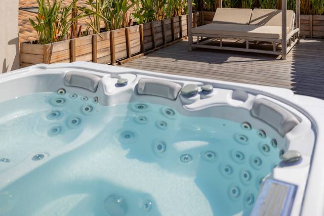 Jacuzzi
