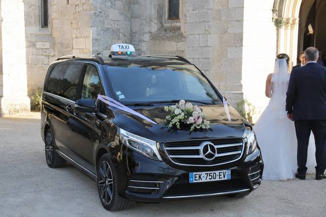 Van Taxi Red