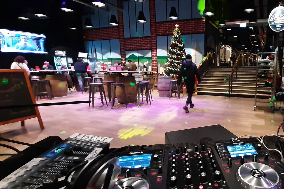 Dj Phil