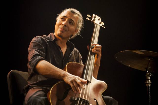 Dom  Contrebasse