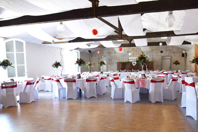 Salle 100 personnes