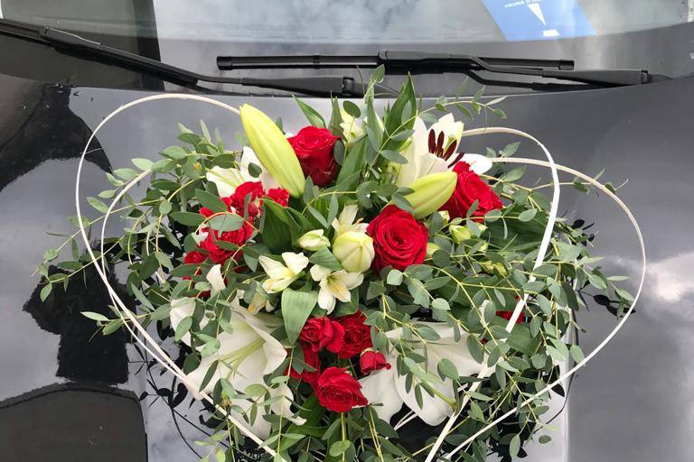 Fleurs voiture mariage Auxonne