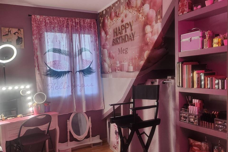Studio makeup