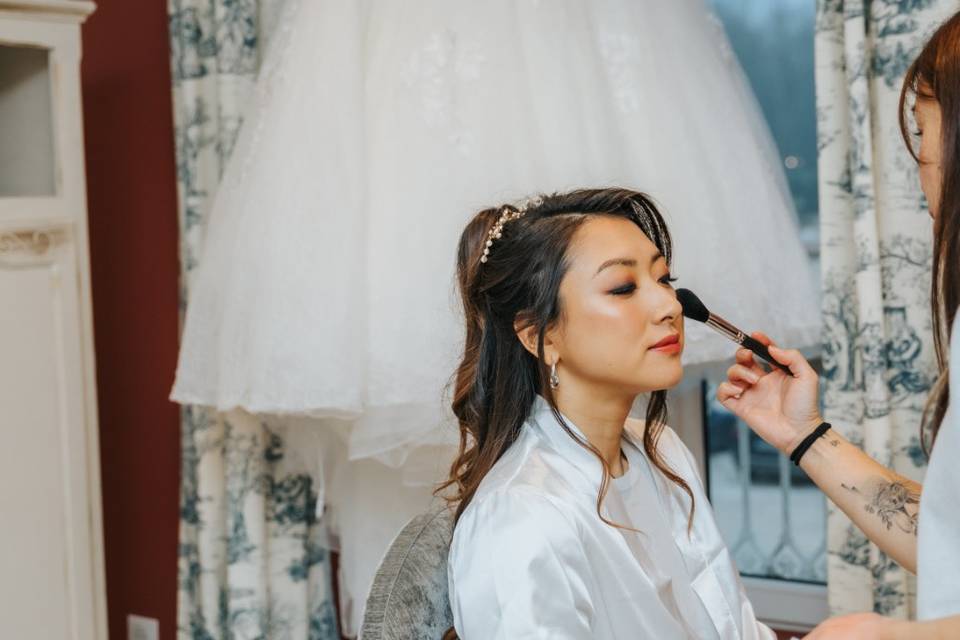 Chen - Maquillage et coiffure