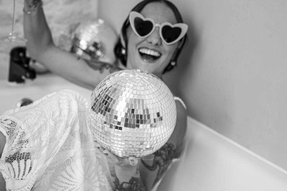Disco Bath