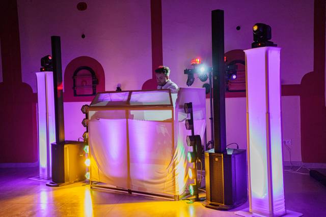 Cabine dj différente