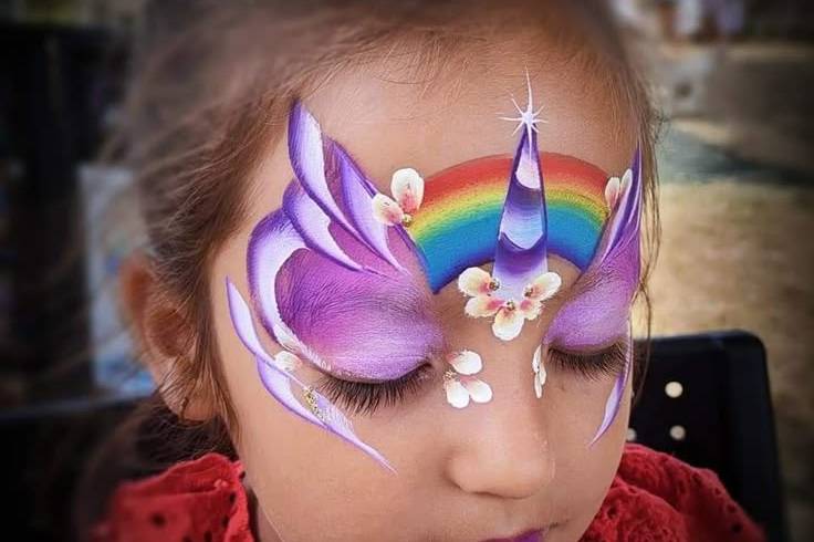 Maquillage-licorne-pérols