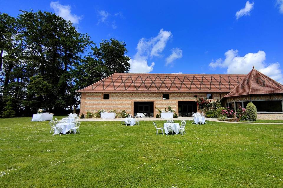 Vue terrasse et salle