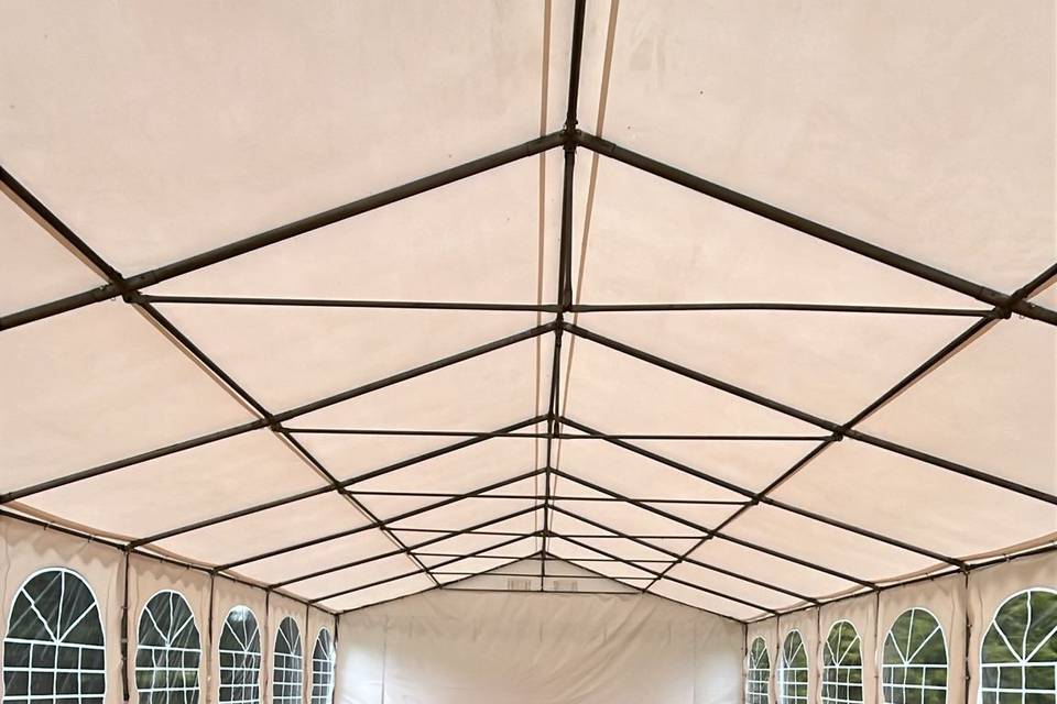 Tente 8x16 avec plancher