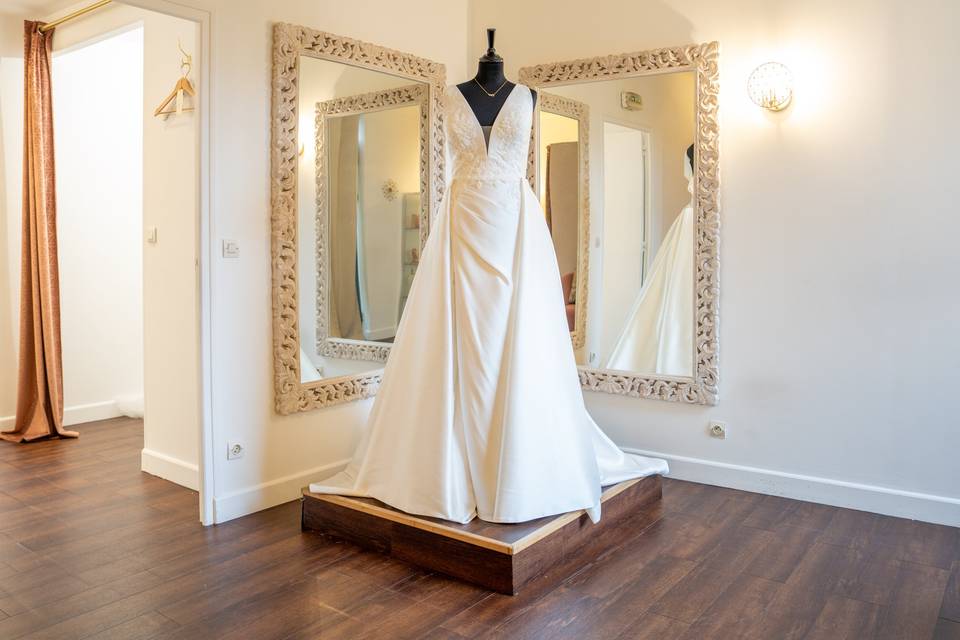 Robe de bal sur socle