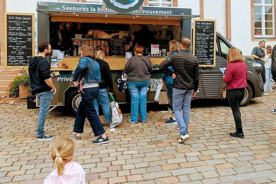 Du monde au Truck !