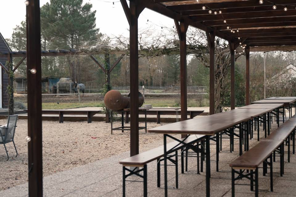Terrasse et barbecue