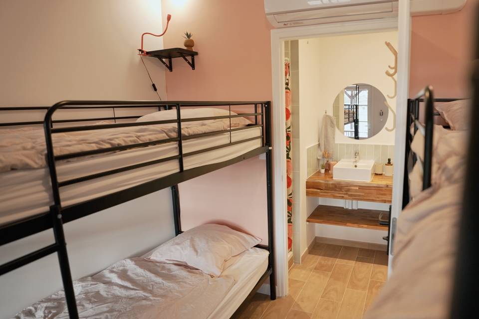 Chambre + salle d'eau & wc