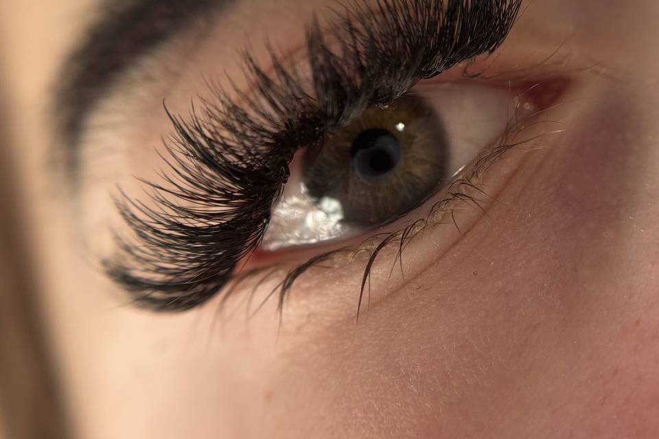 Cils volume russe