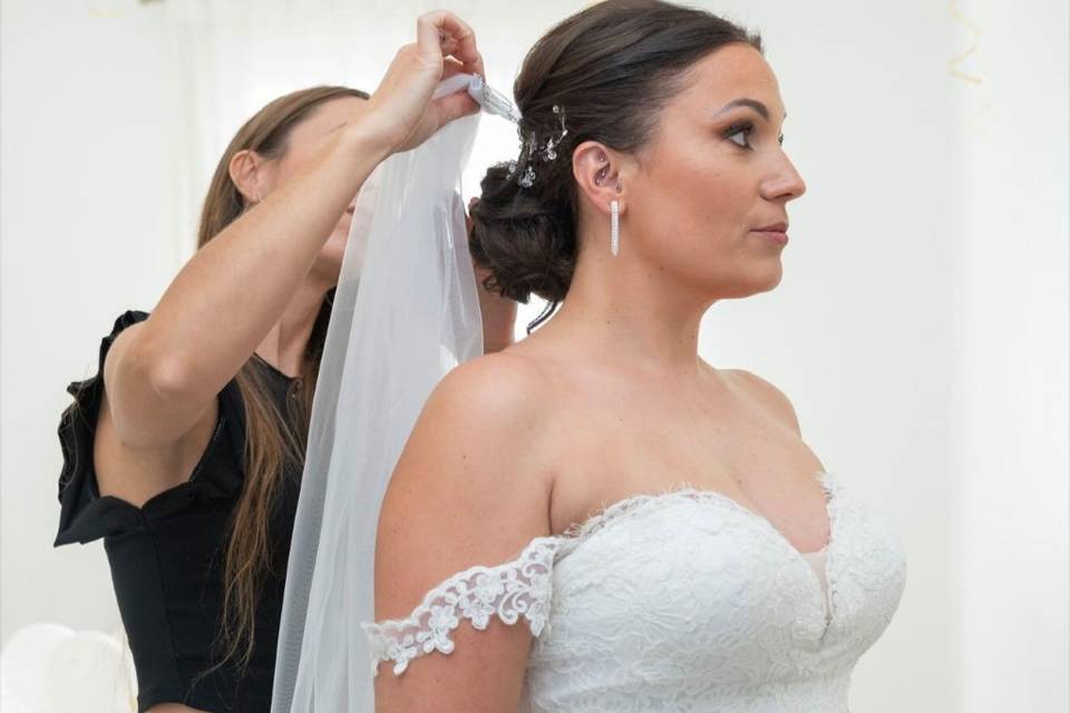 Pose du voile de mariée