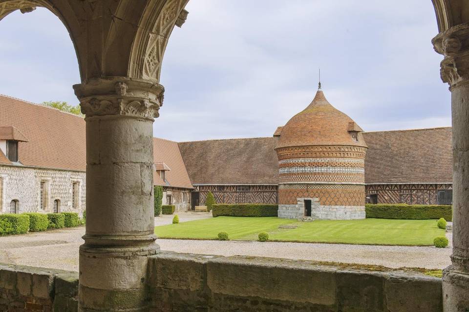 Le manoir et son pigeonnier