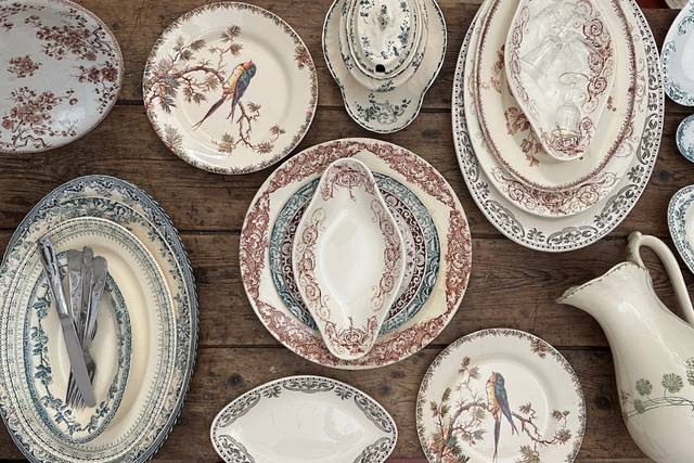Location plats vintage