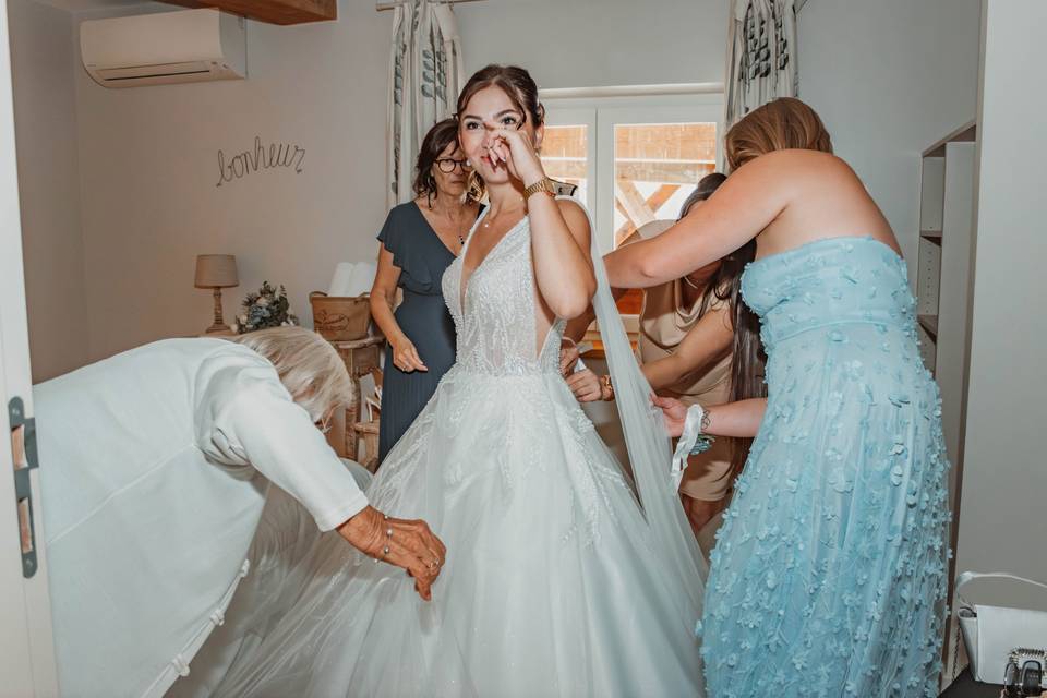 Préparatifs de la mariée