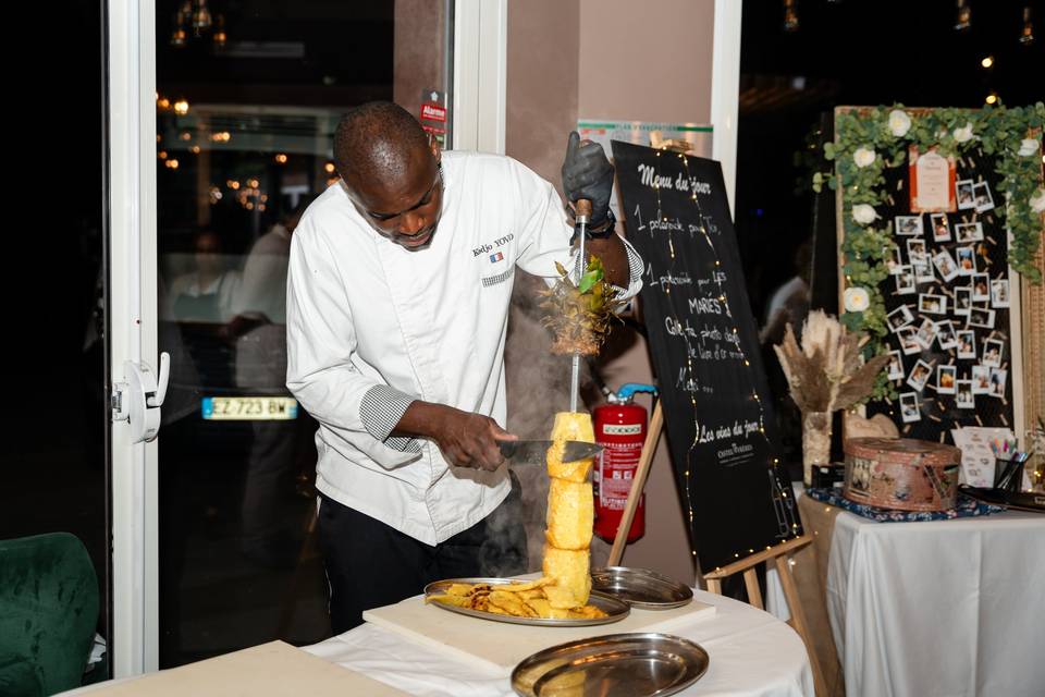 Découpe Ananas rôti