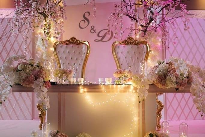 Romantic table for Queen&King