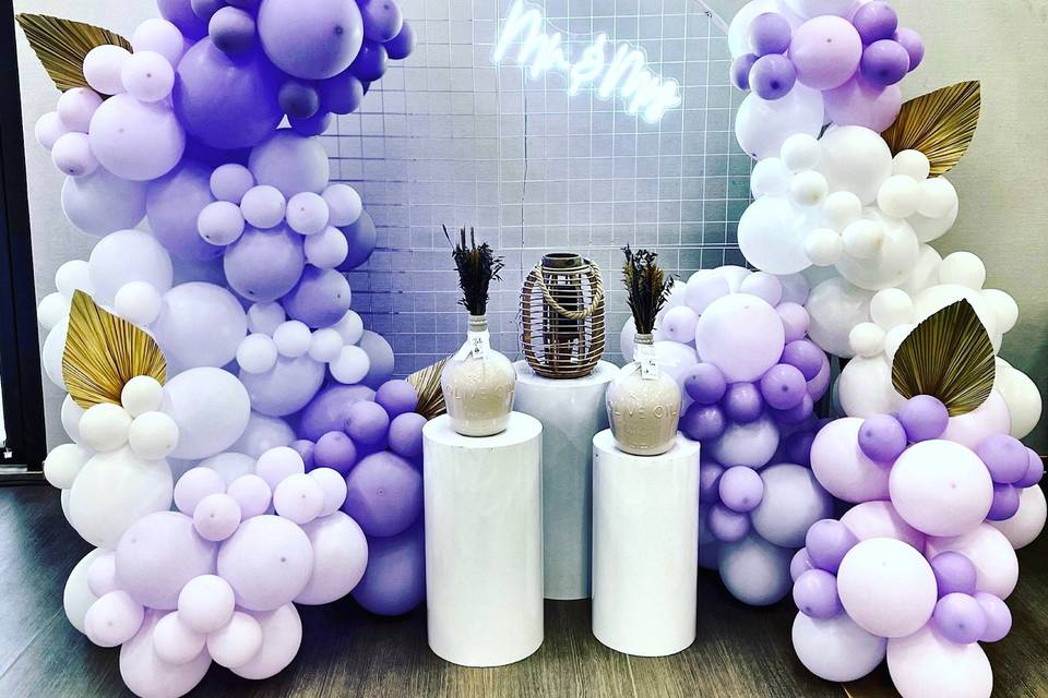 LOT DE 50 BALLONS BLANC ET BLEU : décoration et accessoires pas cher pour  organiser une soirée à thème.