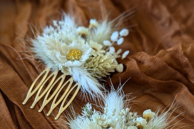 Peignes à cheveux fleuris