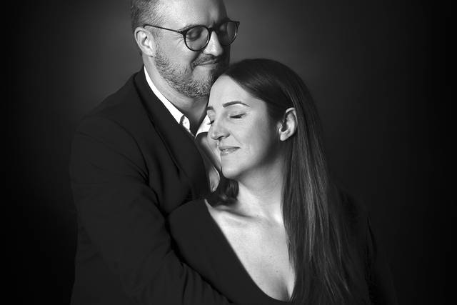 Portrait couple en studio (pro
