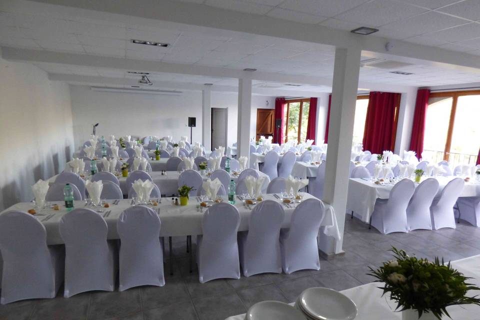 Salle pour 115 personnes