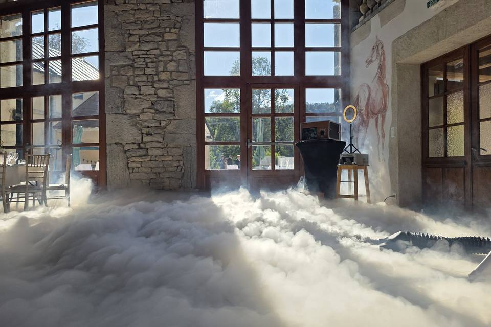 Fumée lourde de jour