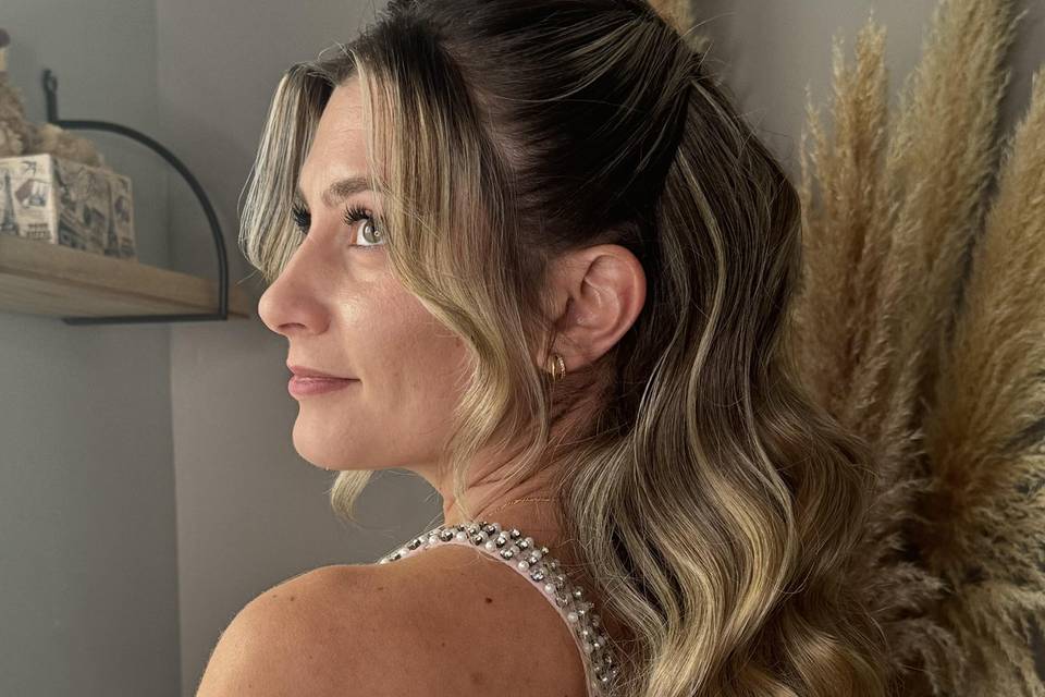 Hollywood waves