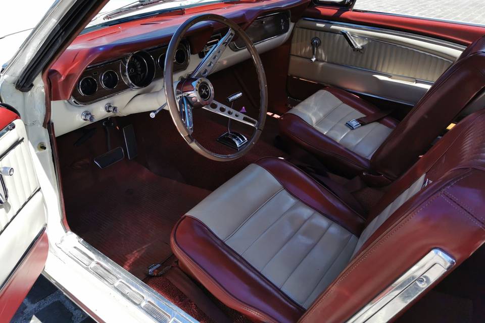 Intérieur Ford mustang 1966
