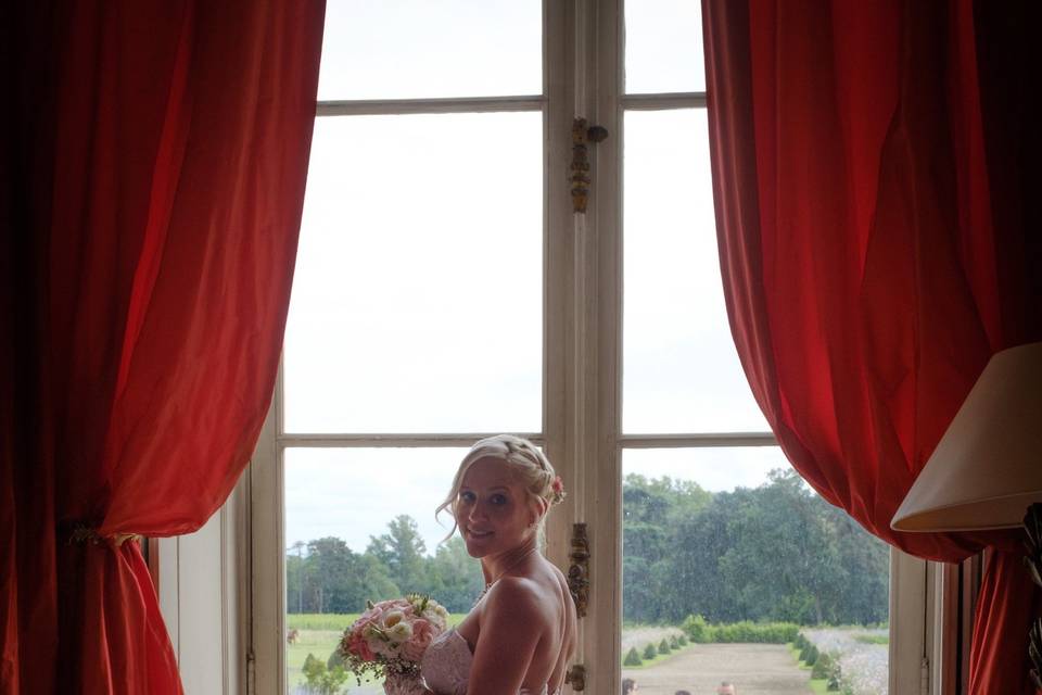 La mariée et son bouquet