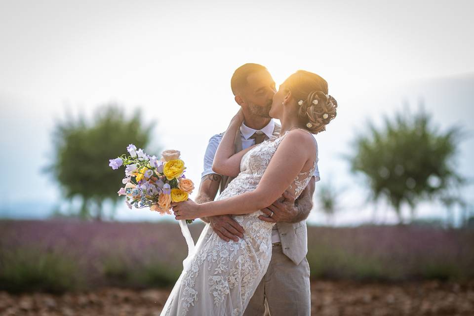 Mariage dans les lavandes