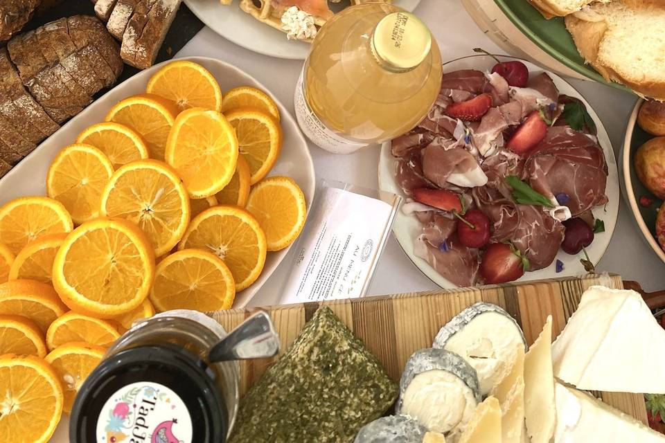 Color pop brunch