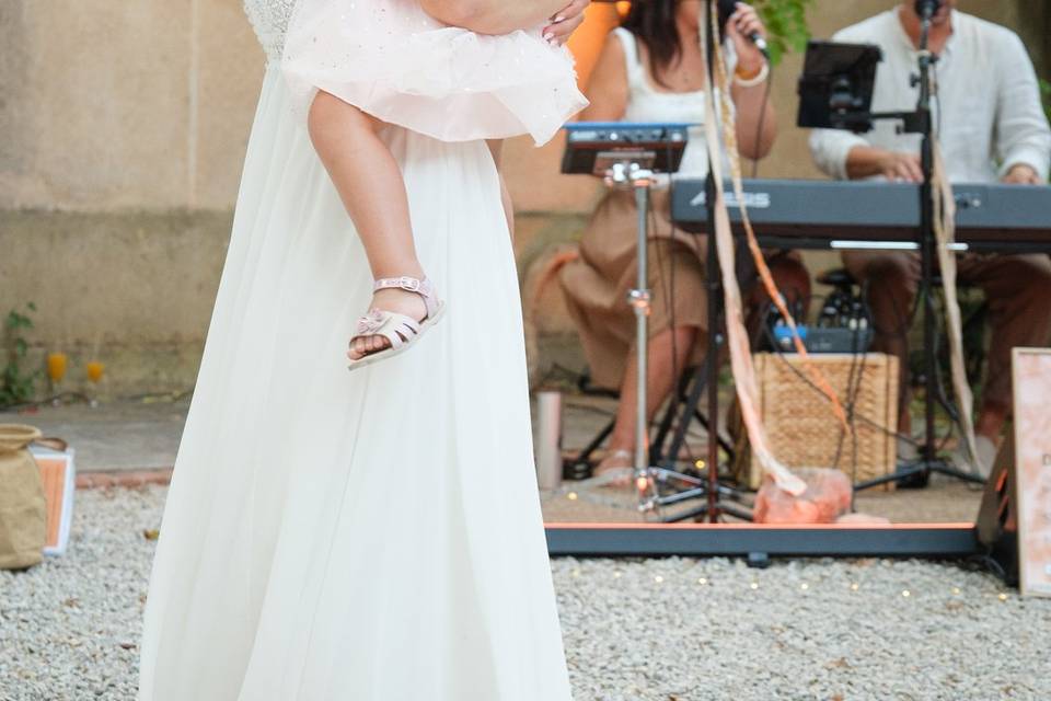 La mariée et l'enfant