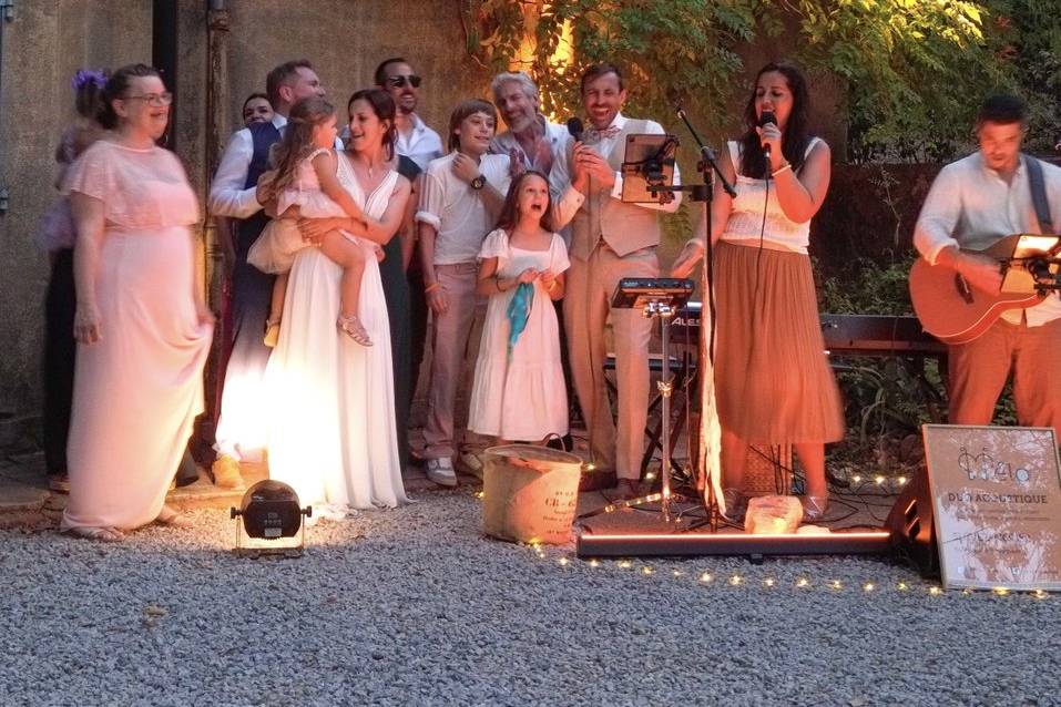 Tout le monde chante