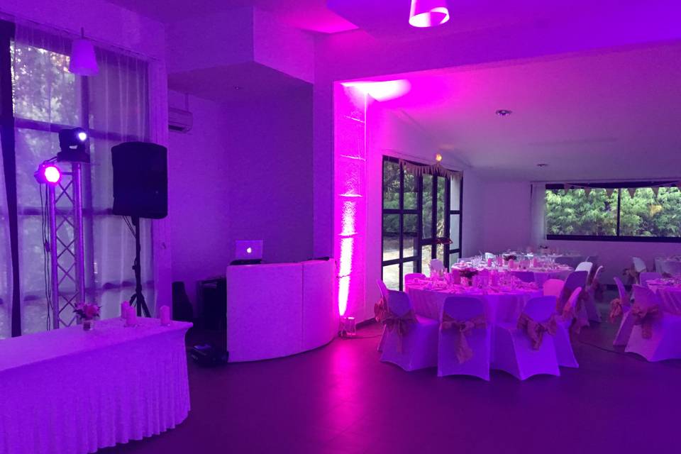 Eclairage salle cabine DJ