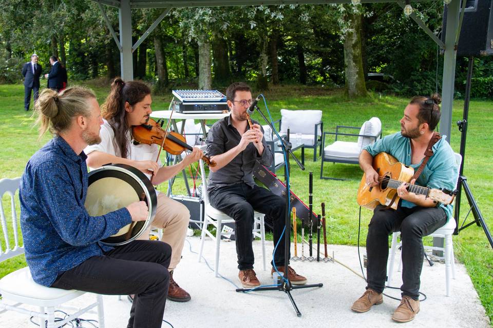 Moher, Cocktail de mariage